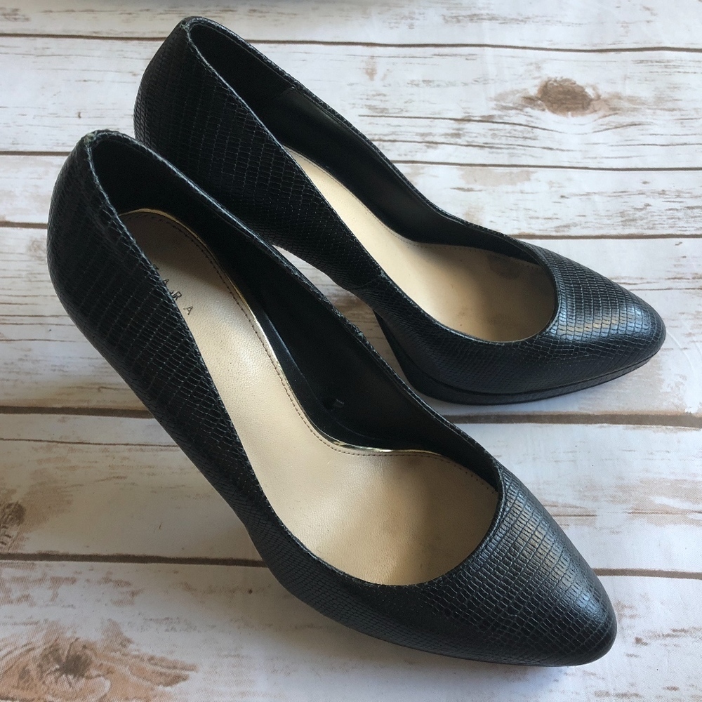Zara Woman Black Embossed Heels 38